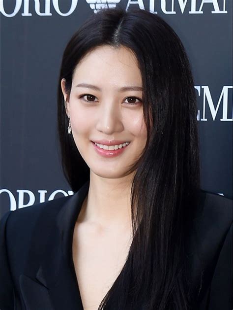 Claudia Kim Kim Soo Hyun Future Wife Picture Gallery Asian Girl