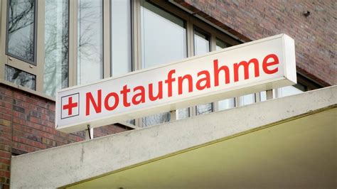 Hausärzte, impfzentren und betriebsärzte arbeiten nach kräften, trotzdem geht die zahl der täglich. Nachrichten aus Deutschland: Streit unter Patienten in ...