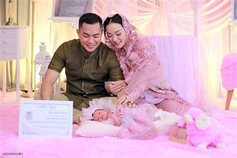 Foto zaskia gotik dan sirajudin mahmud. 7 Momen Akikah Arsila Bungalia Sirkiani, Putri Zaskia ...