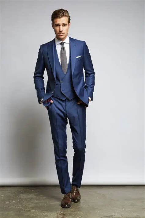 New Arrival Designs Navy Blue Prom Men Suit Slim Fit 3 Piece Tuxedo