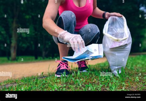 Pick Up Trash Hi Res Stock Photography And Images Alamy