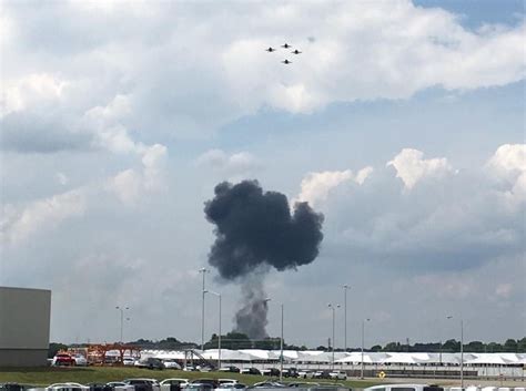 Blue Angels Pilot Dies In Crash Dayton Air Show Impact Unknown