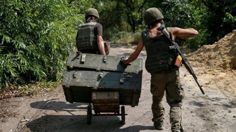 Ukraine Troops On High Alert As Tension With Russia Grows Bbc News