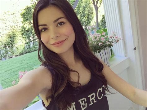 Miranda Cosgrove desnuda Imágenes vídeos y grabaciones sexuales