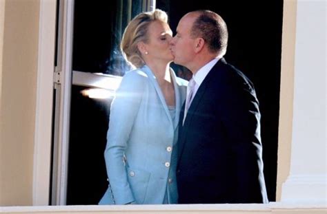 Die fürstin macht sich rar. Hochzeit in Monaco: Charlene und Albert haben Oui gesagt ...