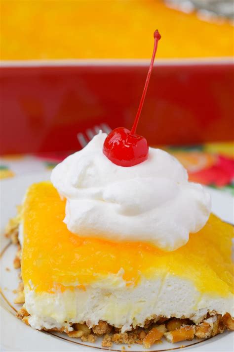 Creamy Pineapple Pretzel Dessert | RecipeLion.com