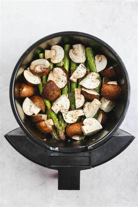 fryer air asparagus mushrooms oil spray mushroom olive cook season sunny kitchen minutes step using