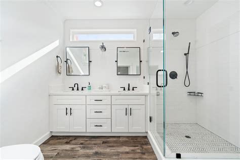 04032021 — 8 Farmhouse Bathroom Decor Design Ideas Build A