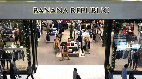 Good card, great service i have 2 cards with credit one bank and i have always been treated with respect. Banana Republic Credit Card Review: Get Rewarded for Loyalty | GOBankingRates