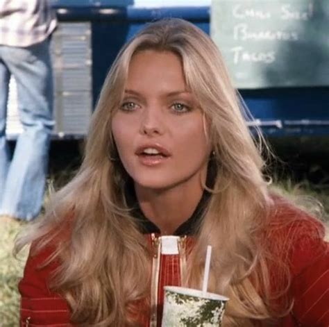 Pin By On Michelle Pfeiffer Michelle Pfeiffer Actresses Female