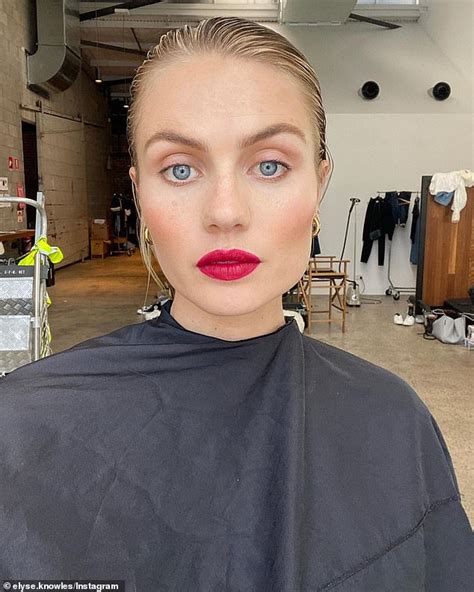 Model Elyse Knowles Looks Glamorous As She Returns To Work Readsector