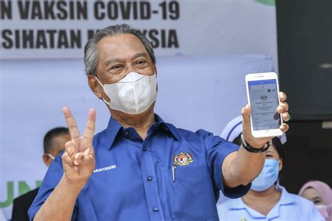 Will there be other vaccine providers as well? I'm fine; vaccine is safe, says Muhyiddin day after jab ...