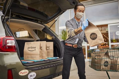 Since amazon's $13.7 billion acquisition last year, whole foods shoppers are being offered a growing prime isn't just for whole foods. Amazon now offering one-hour curbside pickup for Prime ...