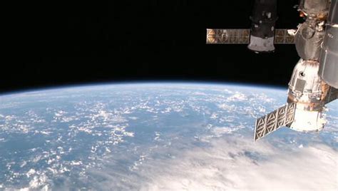 Hd Livestream Of Earth Now Available 247 From The Space Station