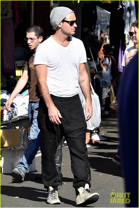 Full Sized Photo Of Jude Law And Son Go Out In Rome 09 Photo 3506509