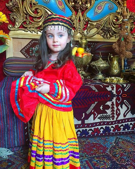 Iranina Girl With One Of Iranian Local Costume Persian Women Iranian Girl Iranian Women
