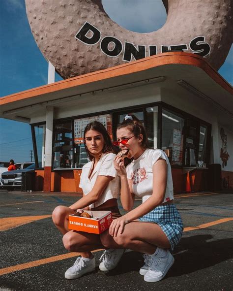 ⛭ℙ𝕚𝕟𝕥𝕖𝕣𝕖𝕤𝕥 ℍ𝕖𝕪𝕤𝕒𝕓𝕒𝕥𝕖 📸 Instagram Emmachamberlain Friend Photoshoot Friend Photos