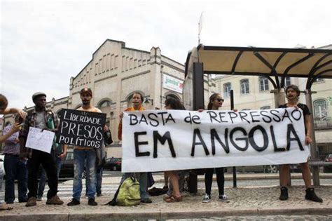 Quase Tantos Polícias Quanto Manifestantes Junto Ao Consulado Em Lisboa Rede Angola Notícias