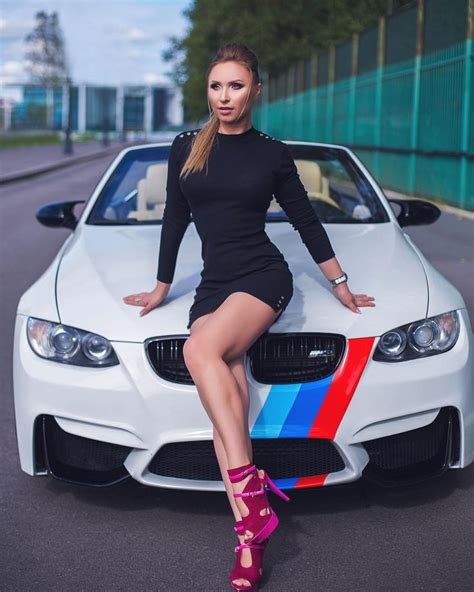 Pin Von Maria Roberta Auf Cars And Girls Auto Girls Mädchen Auto Sexy