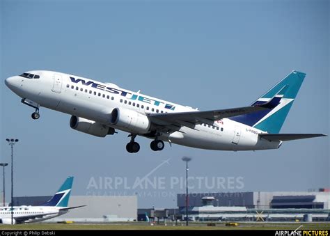 C Fwbg Westjet Airlines Boeing 737 700 At Toronto Pearson Intl On