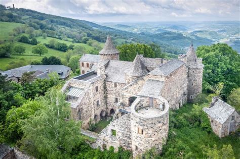 huge abandoned castles you can actually buy