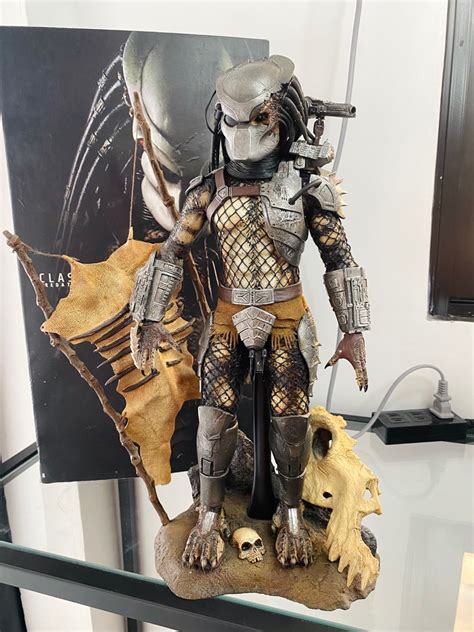 Hot Toys Classic Predator Hobbies And Toys Toys And Games On Carousell