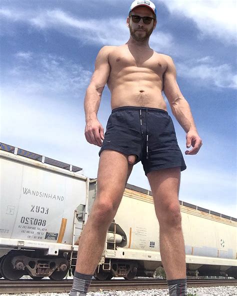 Liam Hemsworth Alleged Nudes Nudemalecelebs NUDE PICS ORG
