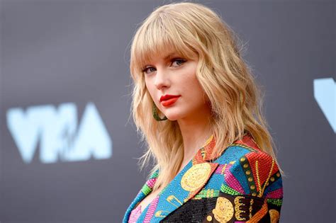 Taylor Swift Ranked Best Selling Global Artist In 2019