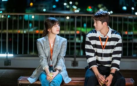 Cinta Pertama Suzy Berbagi Tatapan Mesra Dengan Nam Joo Hyuk Di Start Up