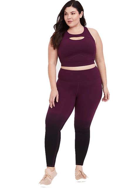 10 Cute Plus Size Workout Clothes To Jump Start Your New Years