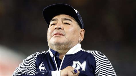Der argentinische weltmeister von 1986 starb vier wochen nach seinem 60 geburtstag. Diego Maradona tot: Fußball-Legende gestorben | Fußball
