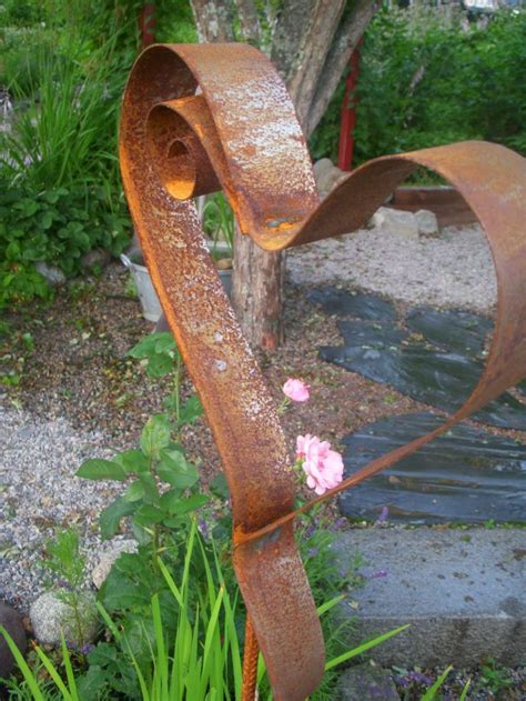 Get 5% in rewards with club o! Amazing Heart Shaped Garden Decorations You Will Fall In ...