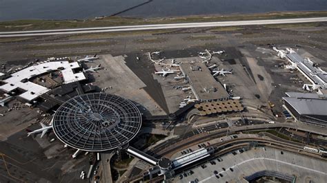 Pilot Reports Mysterious Drone That Could Have Caused Crash Over Jfk