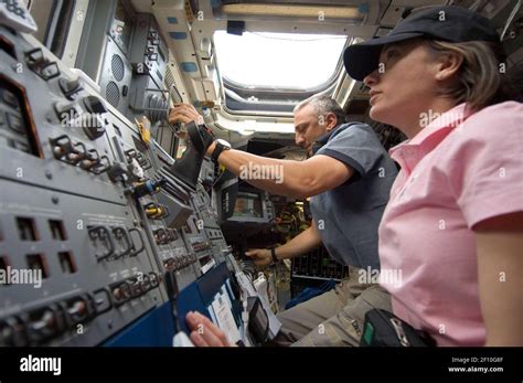 Nasa Space Shuttle Atlantis Astronauts Hi Res Stock Photography And