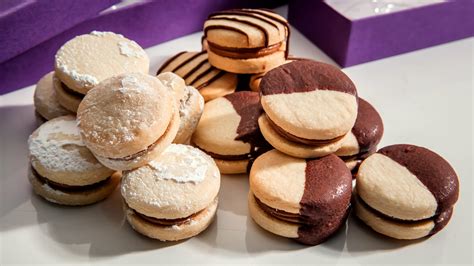Traditional Spanish Sandwich Cookies, But Not Exactly - The New York Times