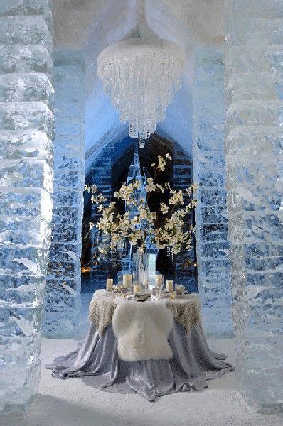 Booth measurements (l x b x h): A "Frozen" themed marriage proposal