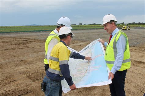 new four lane section of pacific hwy opens at pimlico kevin hogan mp