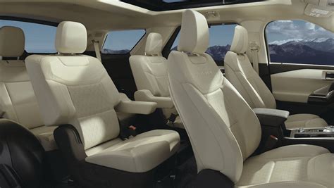 Check spelling or type a new query. 2021 Ford Explorer Interior Features & Dimensions | Sam ...