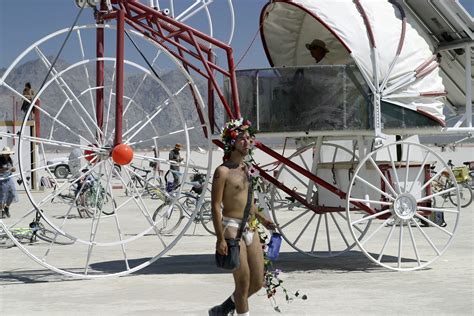 These Photos Capture The Craziness Of Burning Man New York Post