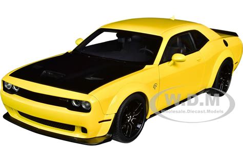 Dodge Challenger Srt Hellcat Widebody Yellow 118 Model Car By Autoart