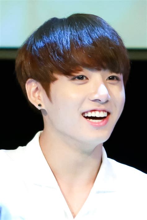 Jungkook is the main vocalist of the sensational boy group. Jungkook - Wikipedia