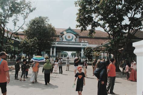 Keraton Yogyakarta Tiket Masuk Dan Foto Foto Siyoo