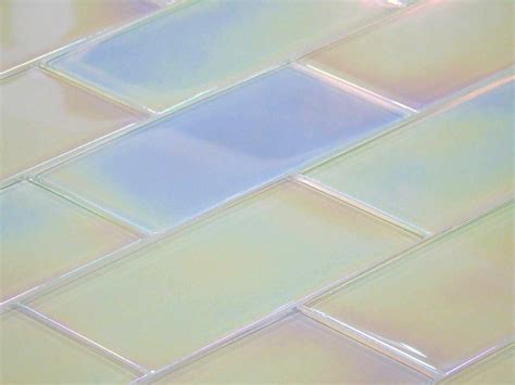 Lustrous Pearl White Iridescent Glass Subway Tile 75x150mm Mt0177
