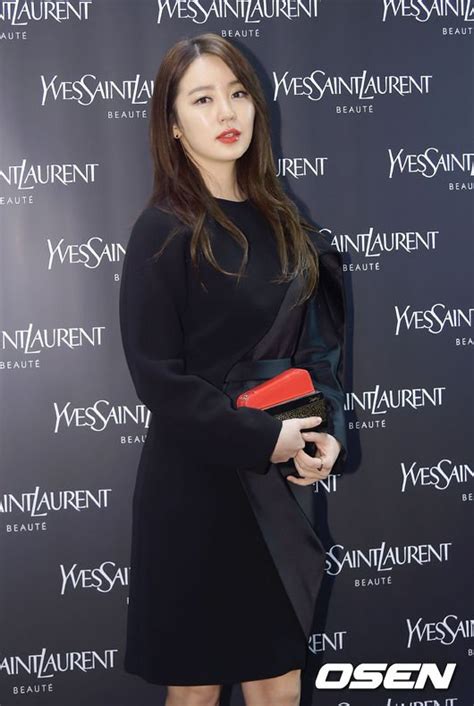 mukbang coffee prince yoon eun hye's eating show (jjajangmyun, pizza, bibimbap, tangsuyuk). Actress Yoon Eun Hye, leaving tvN Variety show "Pet which ...