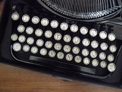Vintage Typewriter Keyboard Layout Flickr Photo Sharing