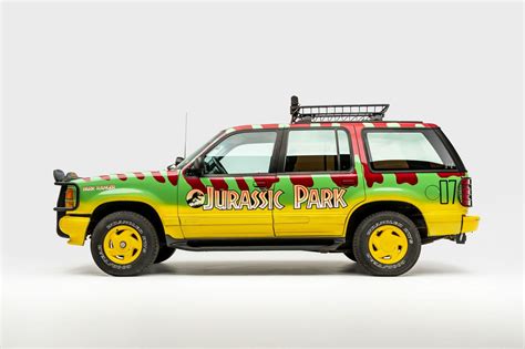 Replica Of Ford Explorer Xlt Tour Vehicle 07 From Jurassic Park 1993