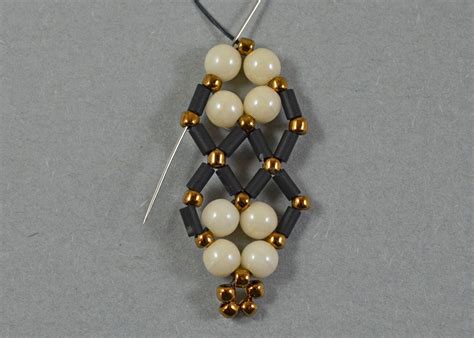 Free Beading Tutorial Bugle Net Earrings And Bracelet Beaded Jewelry