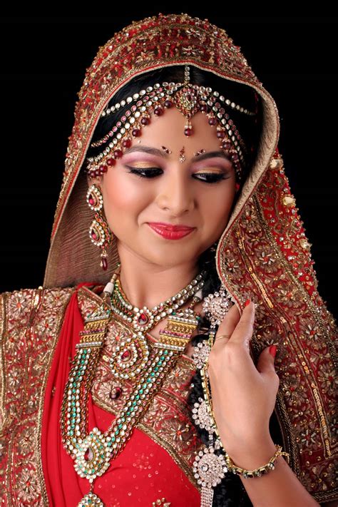 Latest Dulhan Makeup Photos