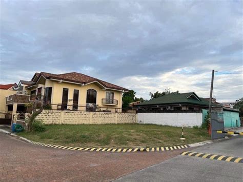 Corner Lot In Bf Southville Pilar Village Las Pinas City On Carousell