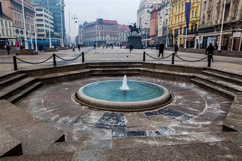 The meaning of fountain, as an artificial installation, may be partly derived from or influenced by the old french equivalent. Fontana Manduševac - najomiljenija zagrebačka fontana i ...
